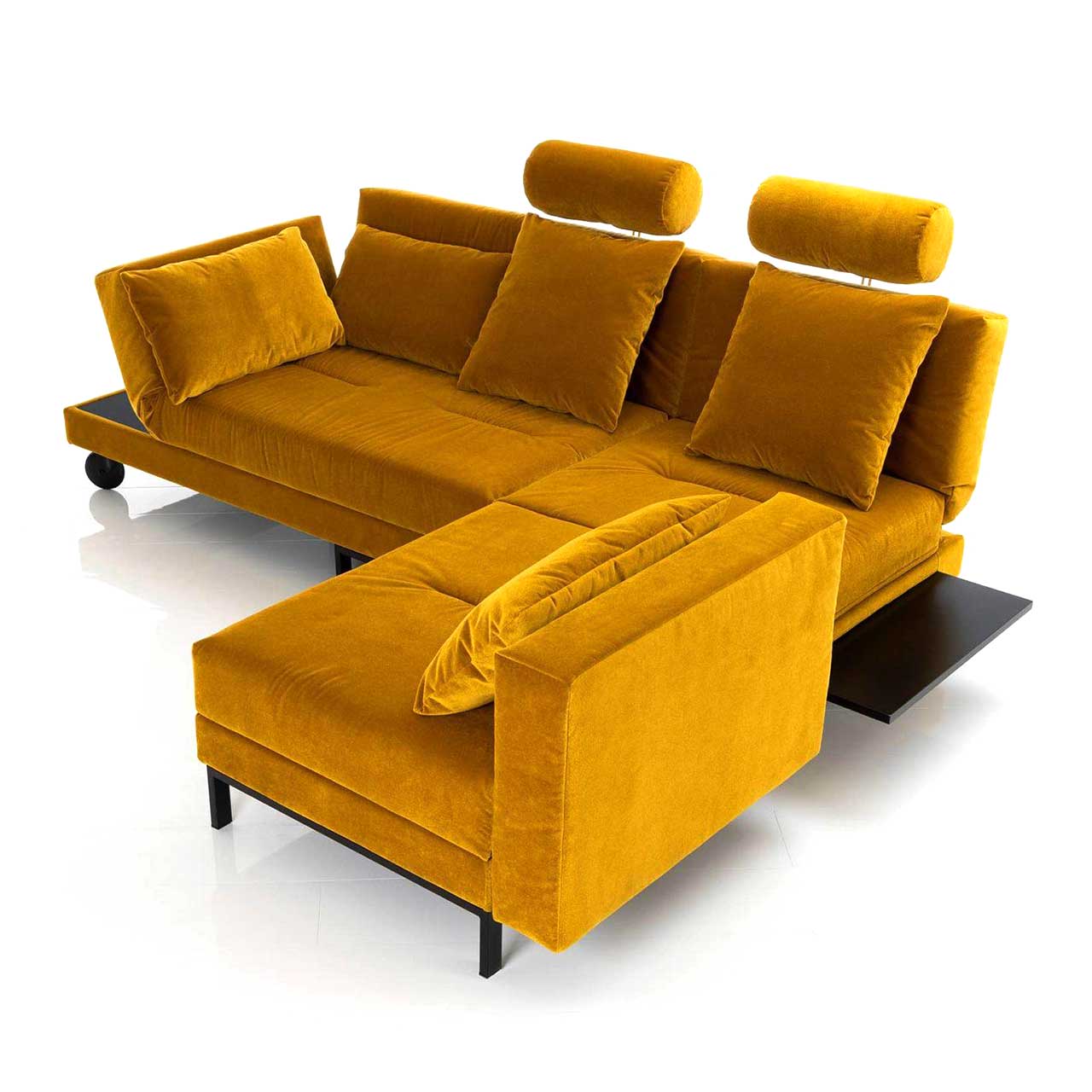 Four-two-68896-5 Eckgarnitur in gelbem Stoff mit schwenkbarem Longchair links.