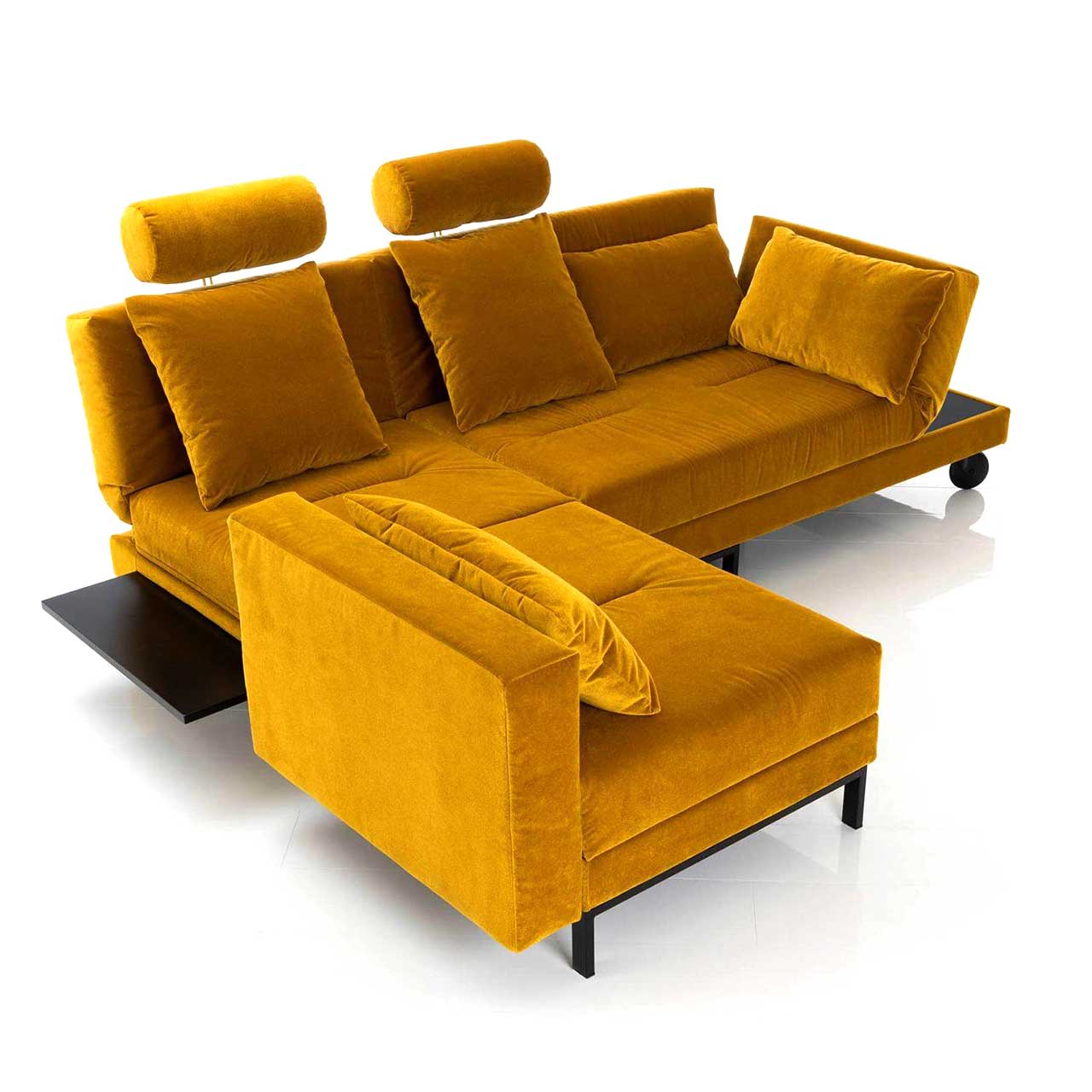 Four-two-68897 Eckgarnitur in gelbem Stoff mit schwenkbarem Longchair rechts.