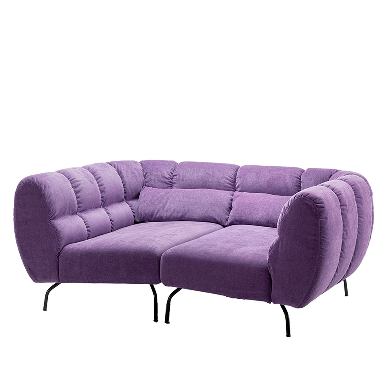 brühl magnolia - Garnitur 73018 + 73019 Zwei Openends der Serie brühl magnolia sind so aneinandergestellt, dass eine Liegefläche entsteht. Das Polster ist lila bezogen.