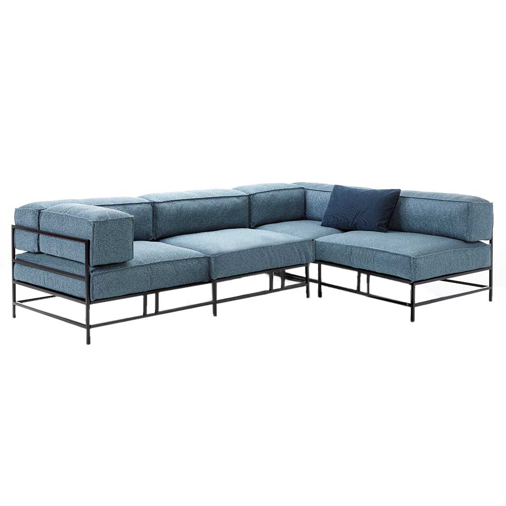 brühl easy pieces 62023 + 62023 L-förmige Garnitur mit blauen Polstern und schwarzem Metallgestell.