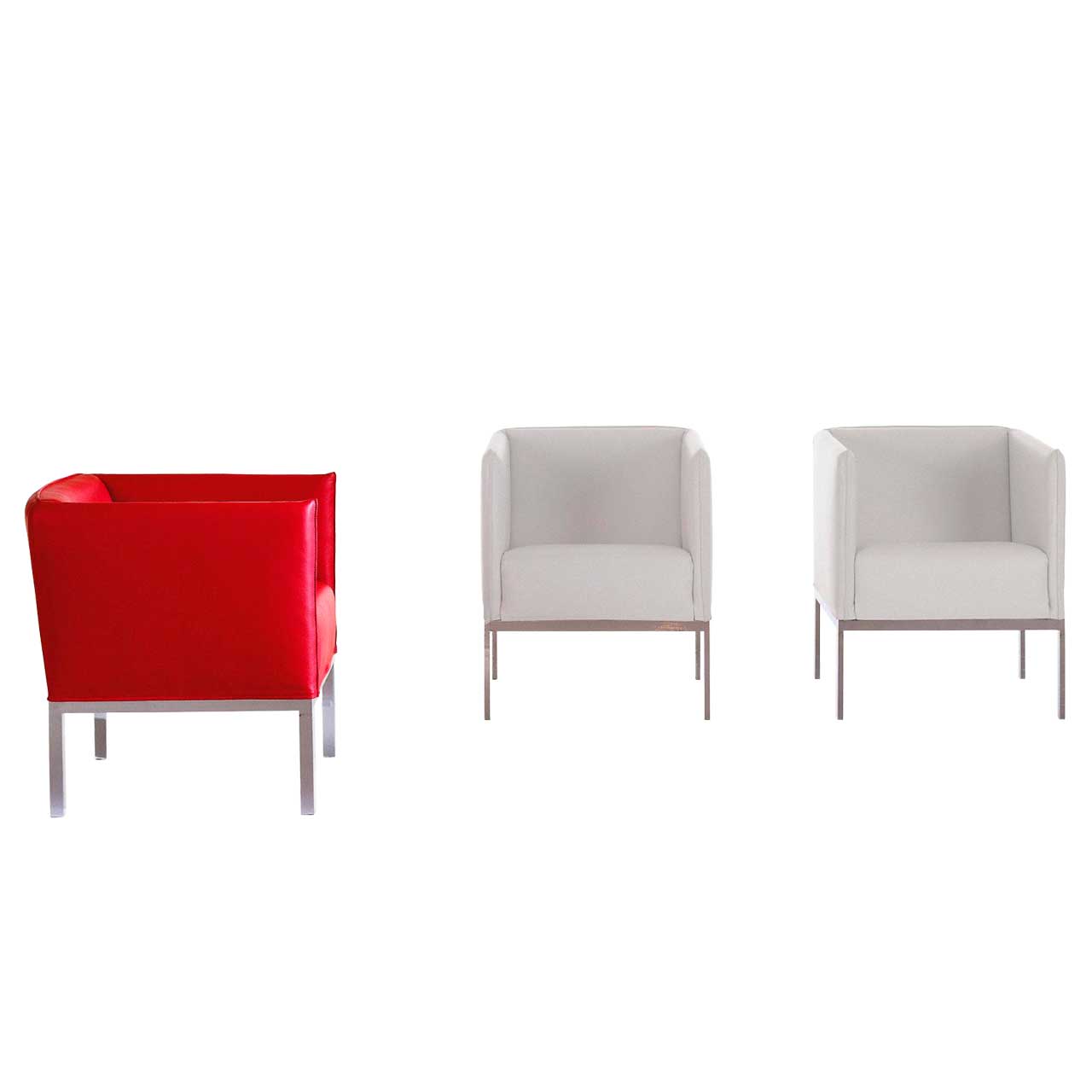 brühl randolph 74301 Drei Sessel. Der linke Sessel ist in rotem Leder, der mittlere und der rechte Sessel in weißem Leder.