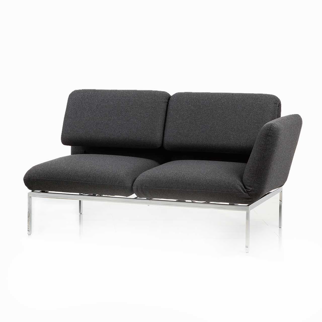 Anstellsofa brühl roro small classic 74207 Das Anstellsofa der Serie roro small classic mit zwei Sitzplätzen und Armlehne rechts in schwarz.
