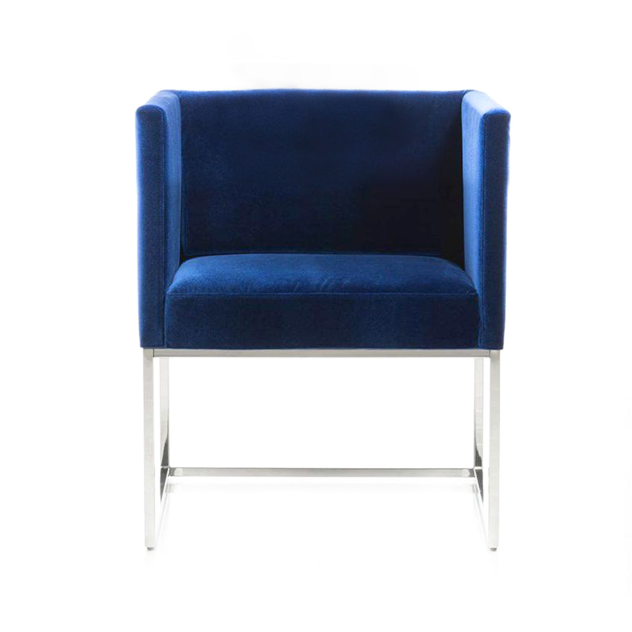 brühl belami low Sessel Blauer Sessel mit niedrigen, geschlossenen Seiten und niedrigem Rücken.