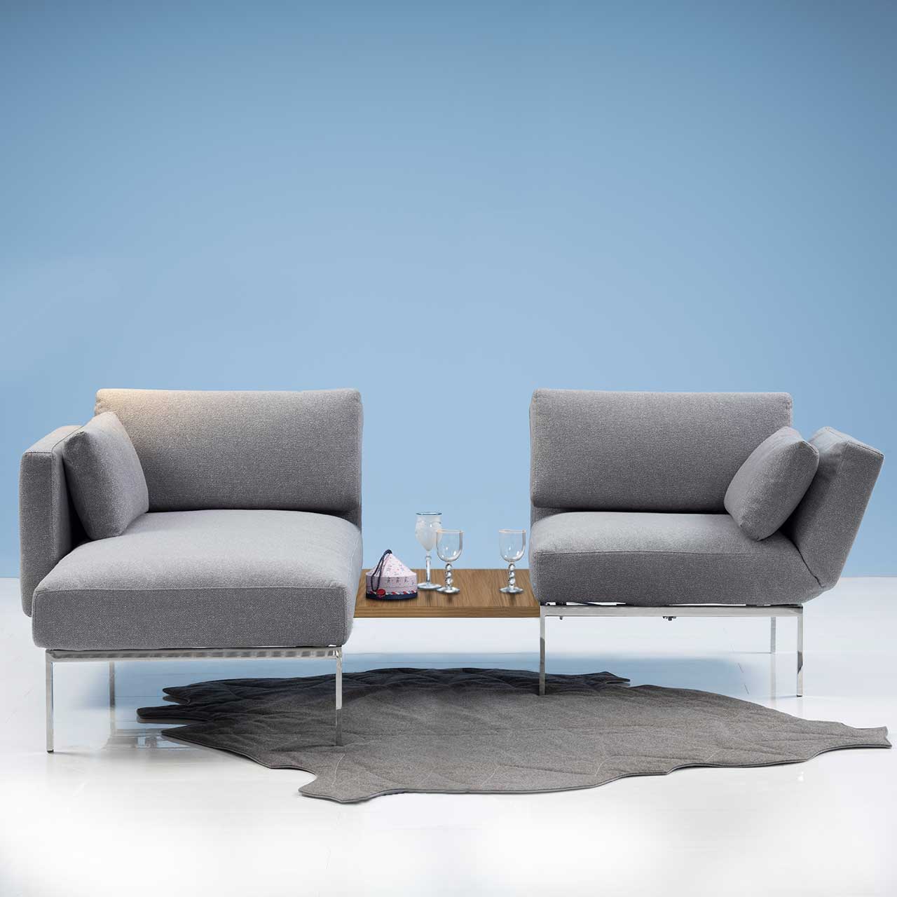 Einhängetisch brühl roro medium classic 74195 Eiche dunkel Longchair und Anstellsessel der Serie brühl roro medium classic mit Einhängetisch 74195 in Eiche dunkel.